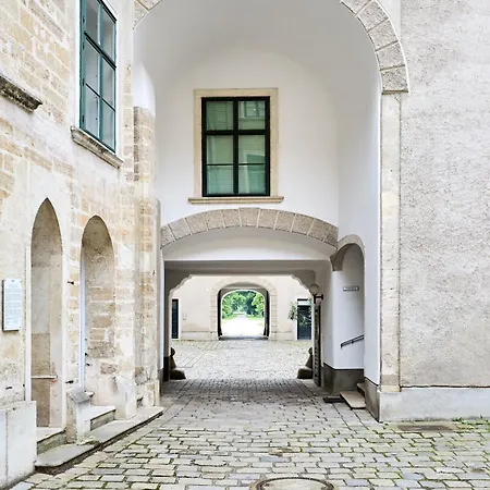 Altes Schloss - Boutique Apartment Laxenburg